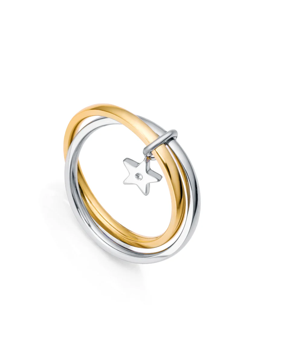 Anillo Kiss de acero e Ip dorado con una estrella colgante con circonita