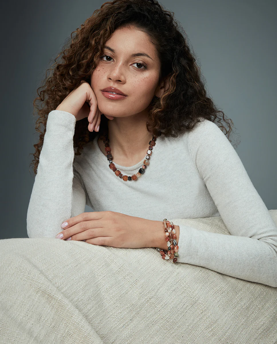Collar de mujer de acero Ip dorado con piedras naturales - Image 3