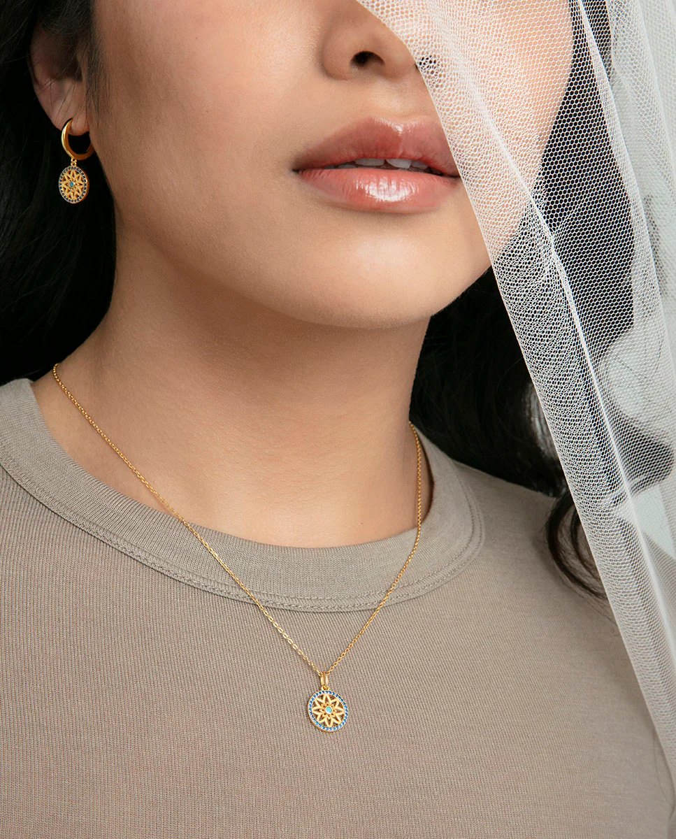 Collar de plata de primera ley con baño de oro y colgante estrella - Image 2