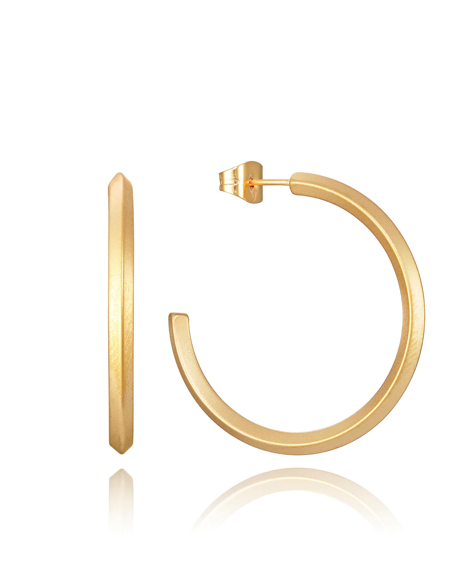 Pendientes Kiss de acero con IP dorado mate tipo criolla
