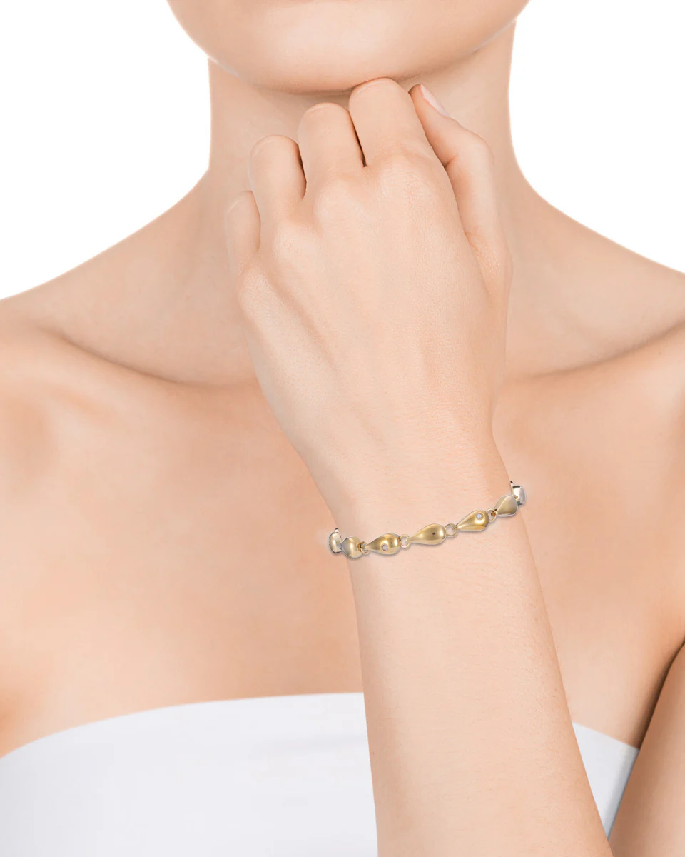 Pulsera Chic de acero en IP dorado con motivos con circonitas - Image 2