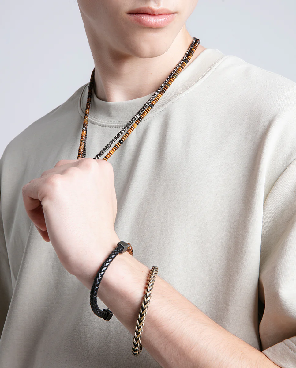 Pulsera combinada de piel negra y piedras naturales de ojo de tigre y motivos de acero envejecido - Image 2
