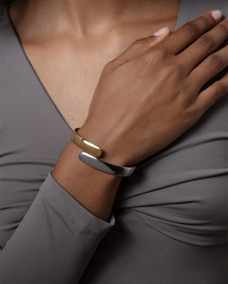 Pulsera de mujer rígida de acero - Image 2