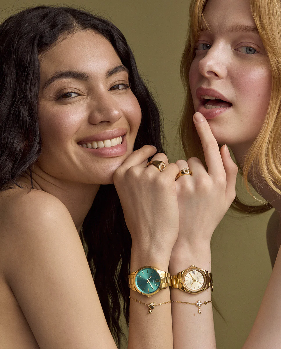 Pulsera Trend de plata de ley bañado en oro con circonitas blancas y colgantes de luna y estrella - Image 5